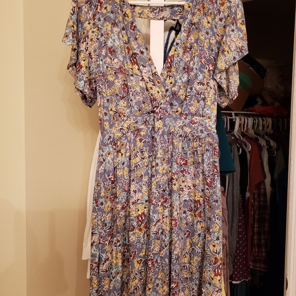 Floral dress - Picture 3 of 3